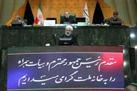 آقای حاجی‌میرزایی متخصص علوم اجتماعی، واجد اخلاقی فوق‌العاده و رفتاری منظم و دقیق است