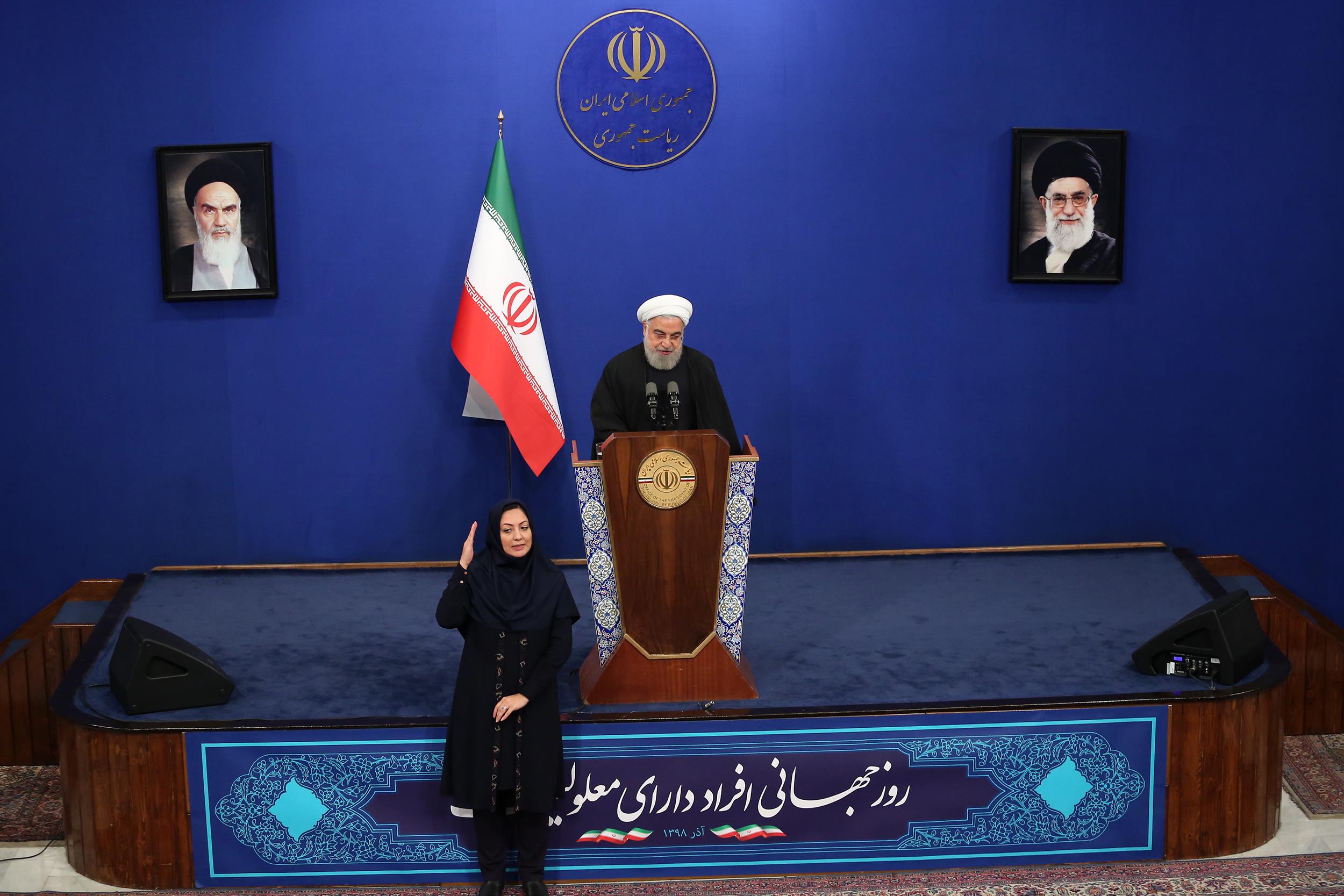 هیچ‌گونه محدویت اجتماعی، شغلی و فعالیت علمی نباید برای معلولان وجود داشته باشد/ دستور به وزیر تعاون، کار و رفاه اجتماعی برای رفع نواقص و محدودیت‌ها برای فعالیت بیشتر معلولان