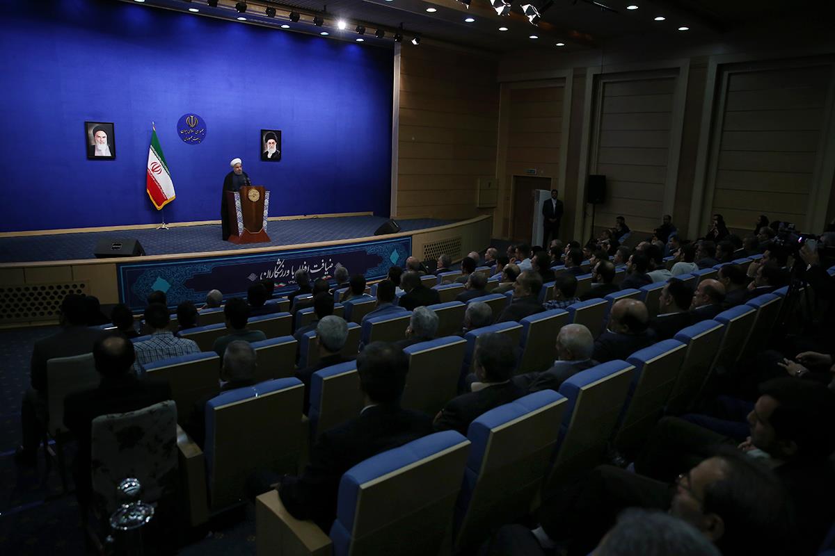 ملت ایران همواره به قهرمانان بزرگ و تاریخی خود افتخار میکند/ ورزشکاران المپیکی برای ملت ایران غرور و افتخار خلق کنند/ تأکید بر اهمیت ورزش همگانی در کنار توجه به ورزش قهرمانی/ هم به قهرمان نیاز داریم هم به پهلوان