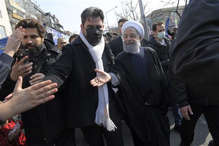 دکتر روحانی در راهپیمایی ۲۲ بهمن