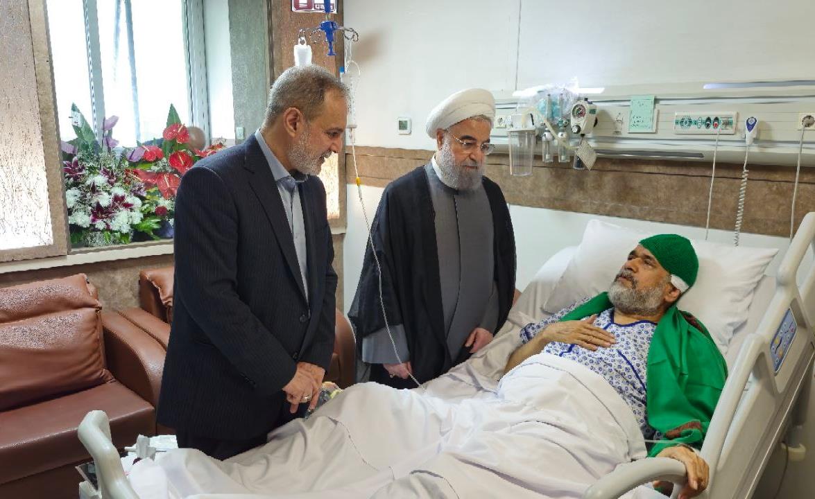 عیادت دکتر روحانی از حجت‌الاسلام علوی