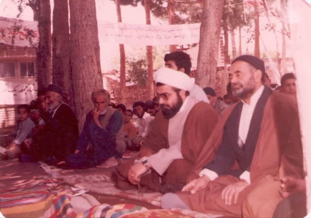 دکتر روحانی در نماز جمعه سرخه سال ۱۳۶۰